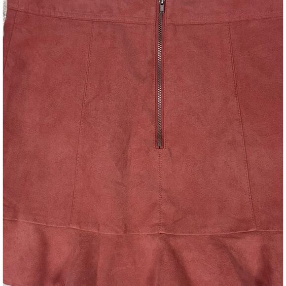 H&M Divided Size 12 Ruffle Hem Short Skirt Salmon Pink soft Suede Feel - Picture 7 of 8